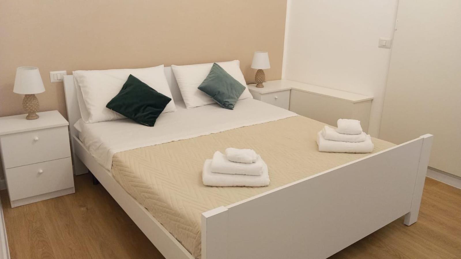 Elegante Matrimoniale Clemente House Catania Centro Hotel Екстериор снимка